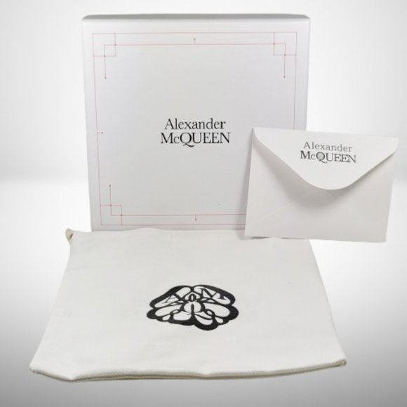 ALEXANDER MCQUEEN Men's The Silver Tone Buckle Belt in Black Calfskin Leather - Picture 6 of 6